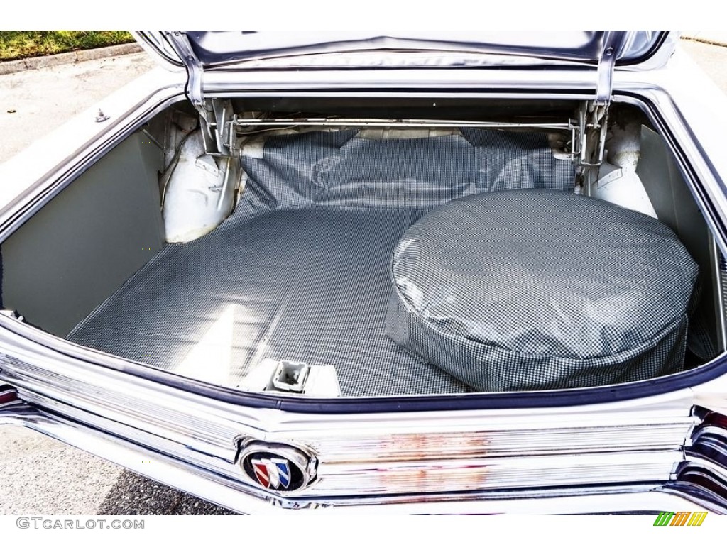 1965 Buick Wildcat Convertible Trunk Photo #144471077