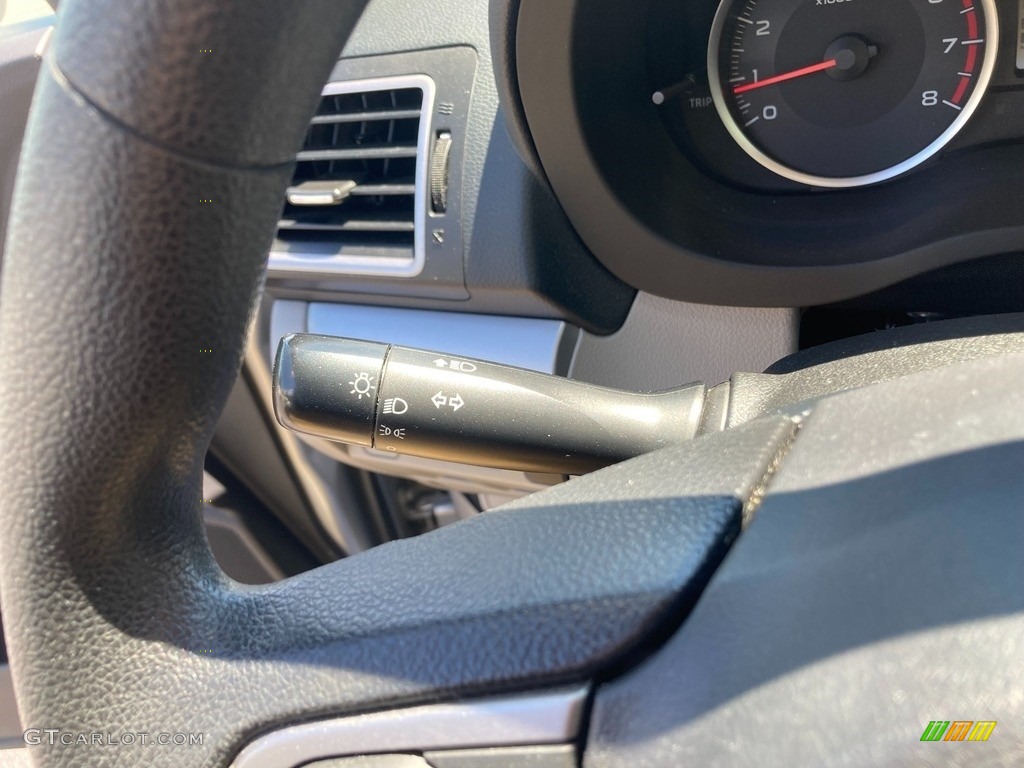 2018 Subaru Forester 2.5i Premium Controls Photo #144471920