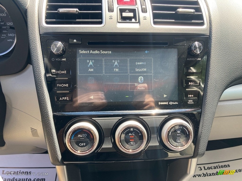 2018 Subaru Forester 2.5i Premium Controls Photo #144471962