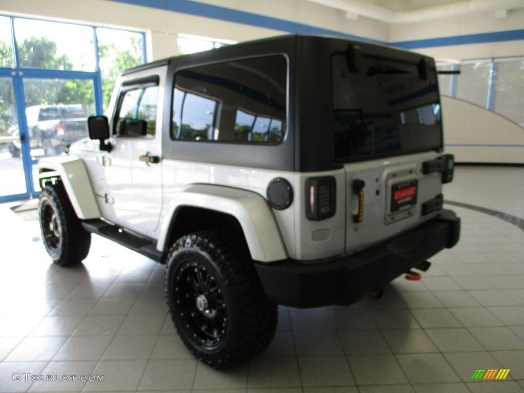 2007 Wrangler Sahara 4x4 - Bright Silver Metallic / Dark Slate Gray/Medium Slate Gray photo #9