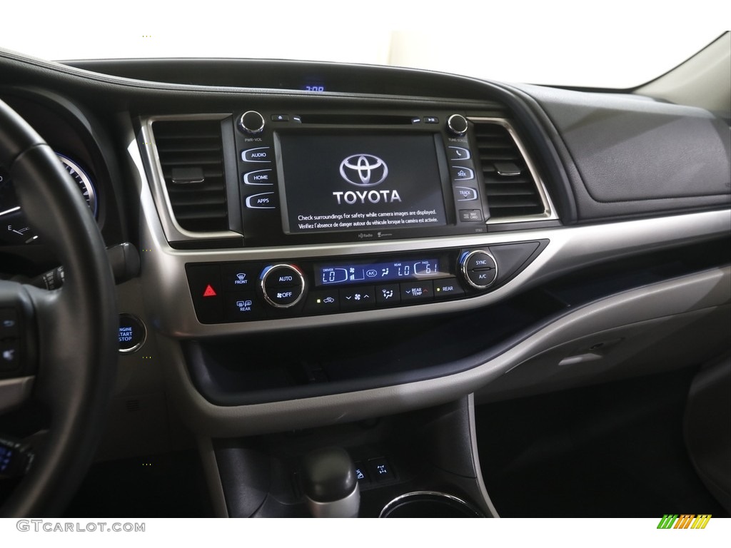 2015 Highlander XLE AWD - Attitude Black Metallic / Ash photo #9