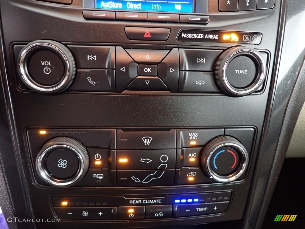 2018 Explorer FWD - Oxford White / Medium Stone photo #19