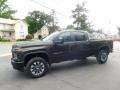 Front 3/4 View of 2022 Silverado 2500HD Custom Crew Cab 4x4