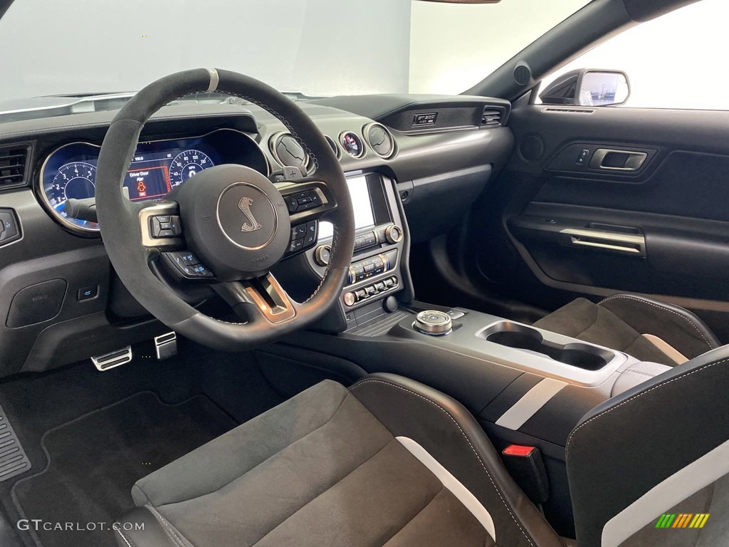 GT500 Recaro/Ebony/Smoke Gray Accents Interior 2021 Ford Mustang Shelby GT500 Photo #144475675