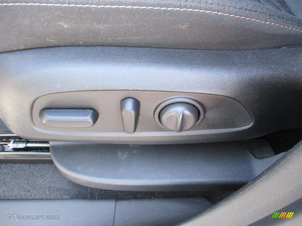 2020 Equinox LT AWD - Summit White / Jet Black photo #10