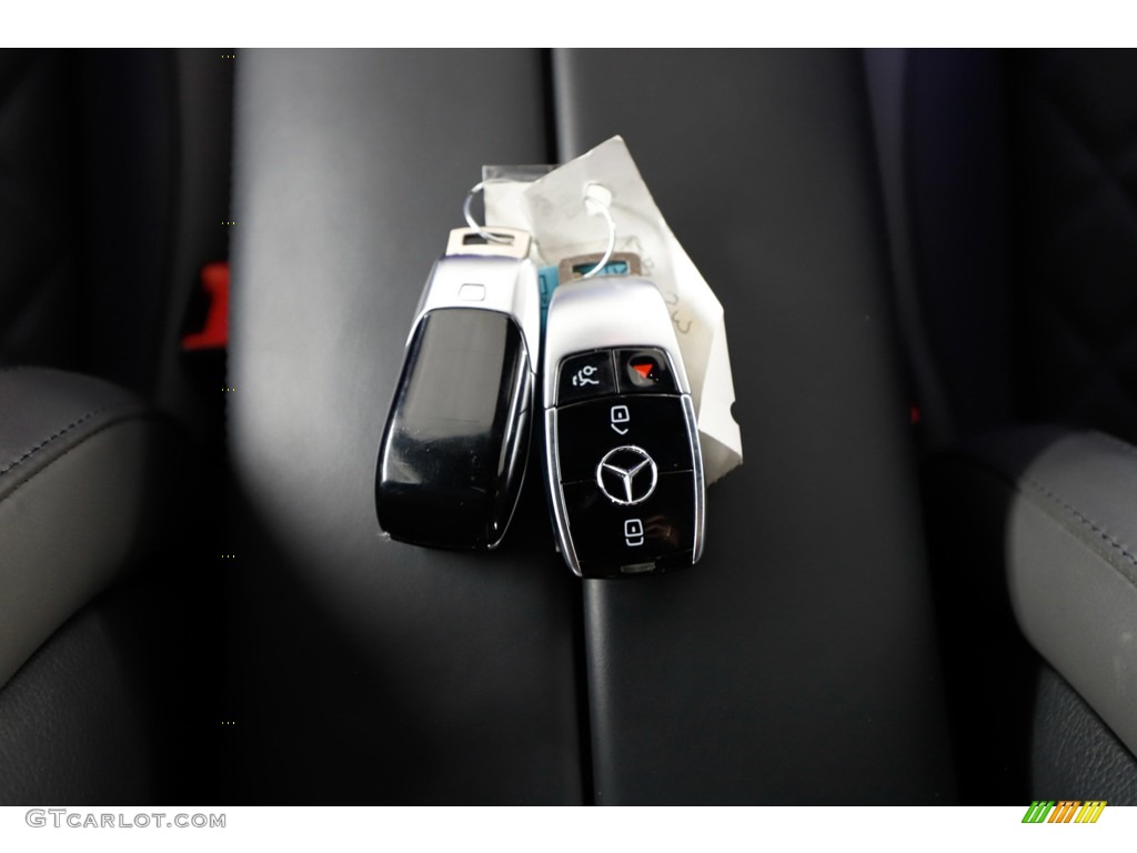 2019 E 300 Sedan - Iridium Silver Metallic / Black photo #28