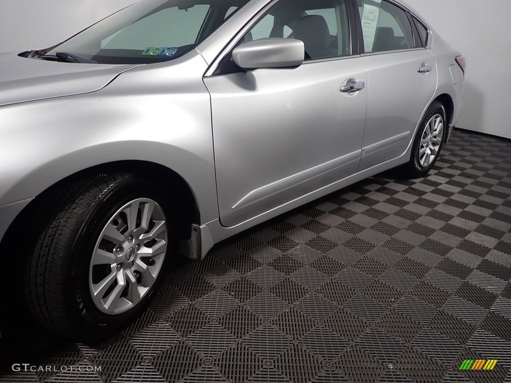 2015 Altima 2.5 S - Brilliant Silver / Charcoal photo #9