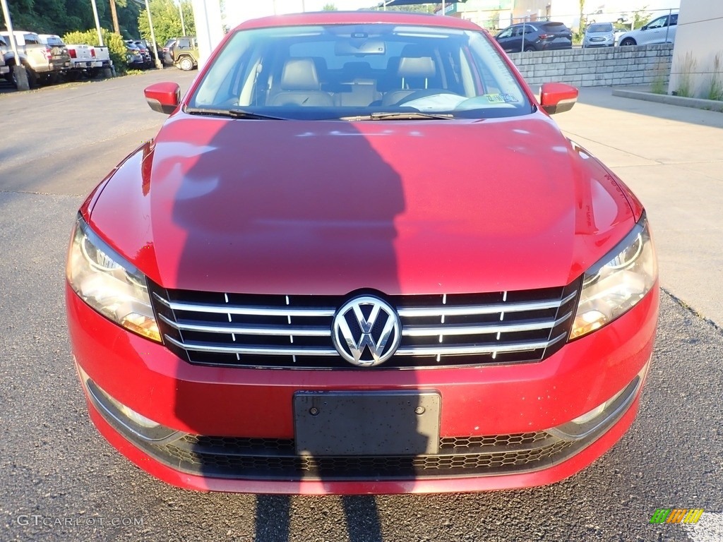 2015 Passat V6 SEL Premium Sedan - Fortana Red Metallic / Titan Black photo #8