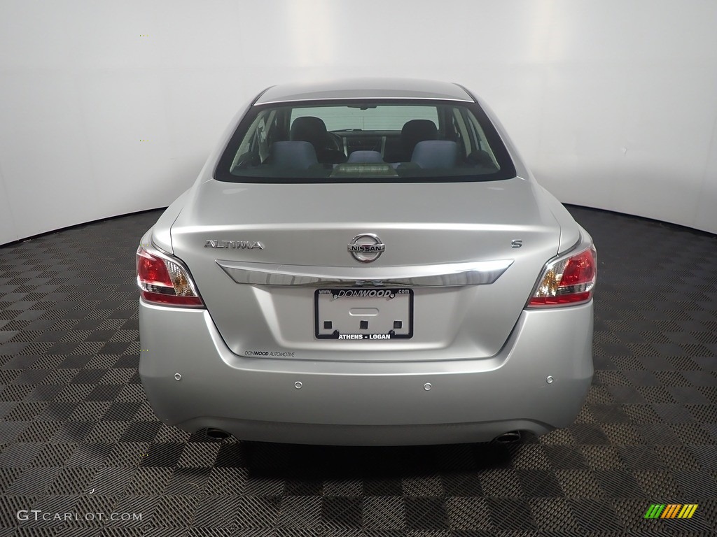 2015 Altima 2.5 S - Brilliant Silver / Charcoal photo #12