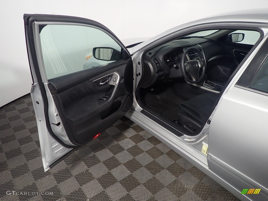 2015 Altima 2.5 S - Brilliant Silver / Charcoal photo #19