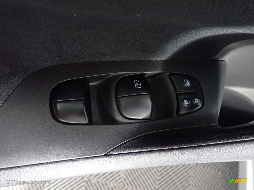 2015 Altima 2.5 S - Brilliant Silver / Charcoal photo #20