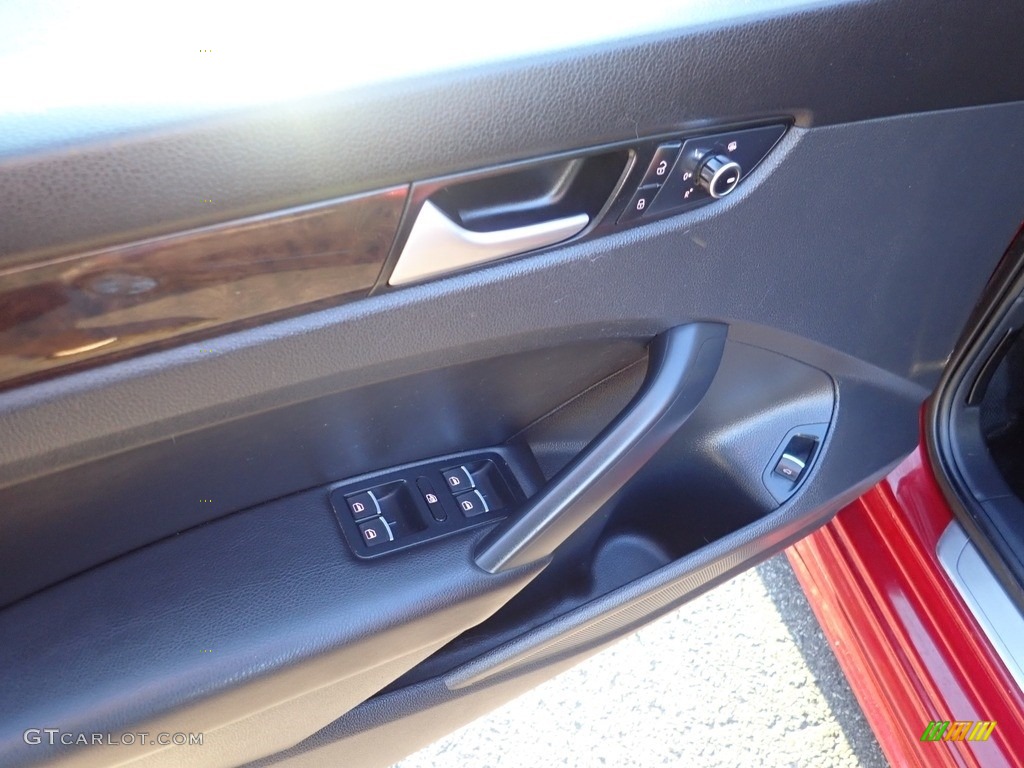 2015 Volkswagen Passat V6 SEL Premium Sedan Titan Black Door Panel Photo #144480937