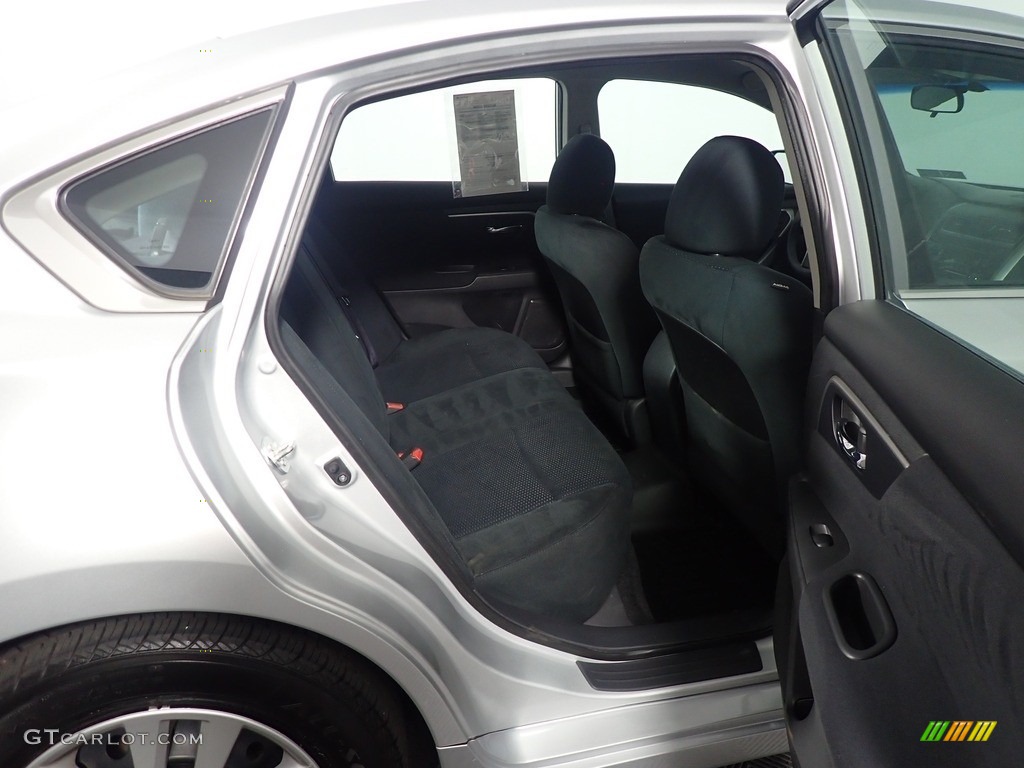 2015 Altima 2.5 S - Brilliant Silver / Charcoal photo #36