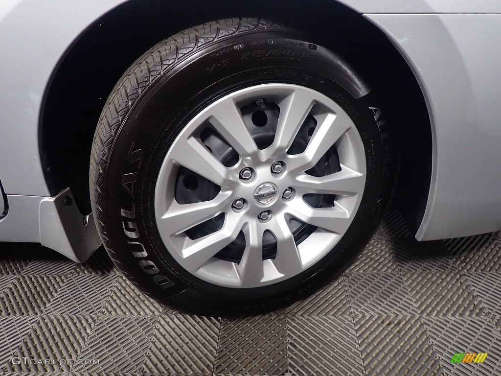 2015 Altima 2.5 S - Brilliant Silver / Charcoal photo #40