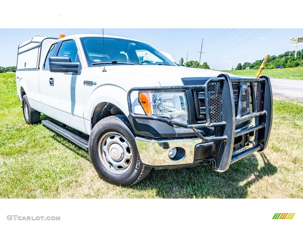 2014 F150 XL SuperCab 4x4 - Oxford White / Steel Grey photo #1