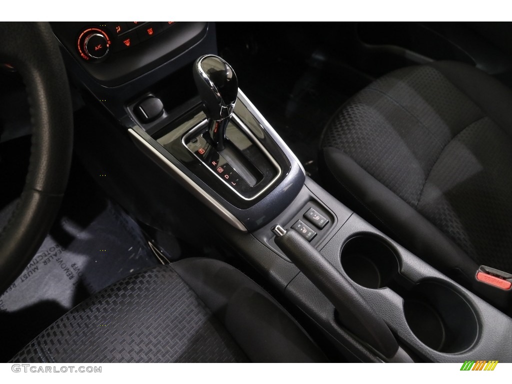 2016 Sentra S - Super Black / Charcoal photo #13