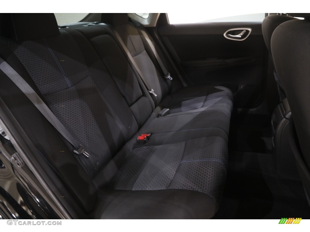 2016 Sentra S - Super Black / Charcoal photo #16