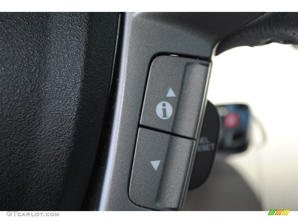 2013 Odyssey Touring - Polished Metal Metallic / Gray photo #16