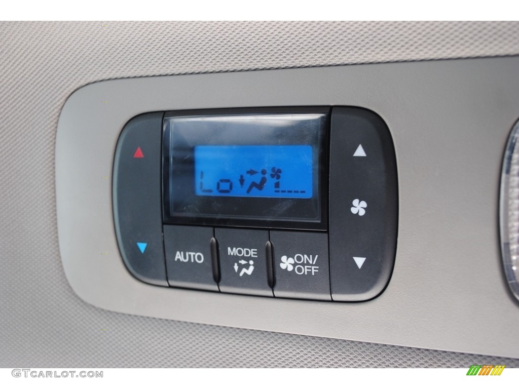 2013 Odyssey Touring - Polished Metal Metallic / Gray photo #26