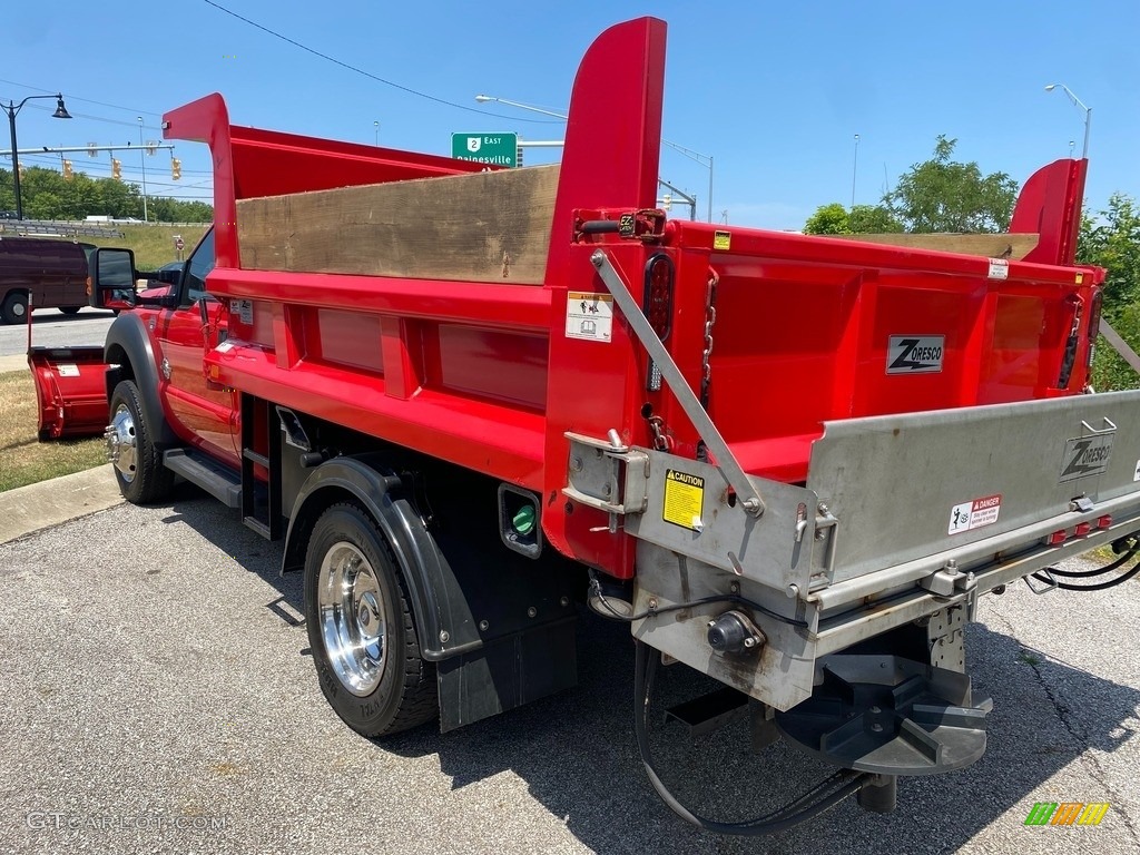 2016 F550 Super Duty XL Regular Cab Chassis 4x4 - Race Red / Steel photo #6