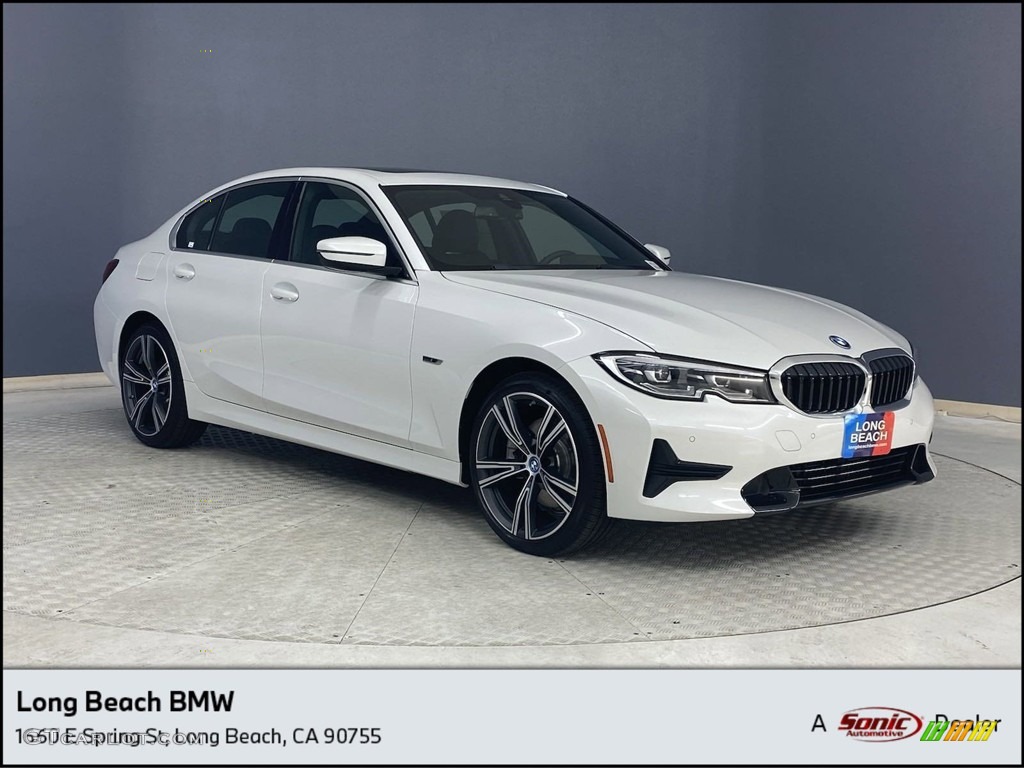 2022 3 Series 330e Sedan - Mineral White Metallic / Black photo #1