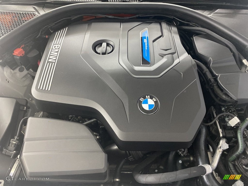 2022 3 Series 330e Sedan - Mineral White Metallic / Black photo #9