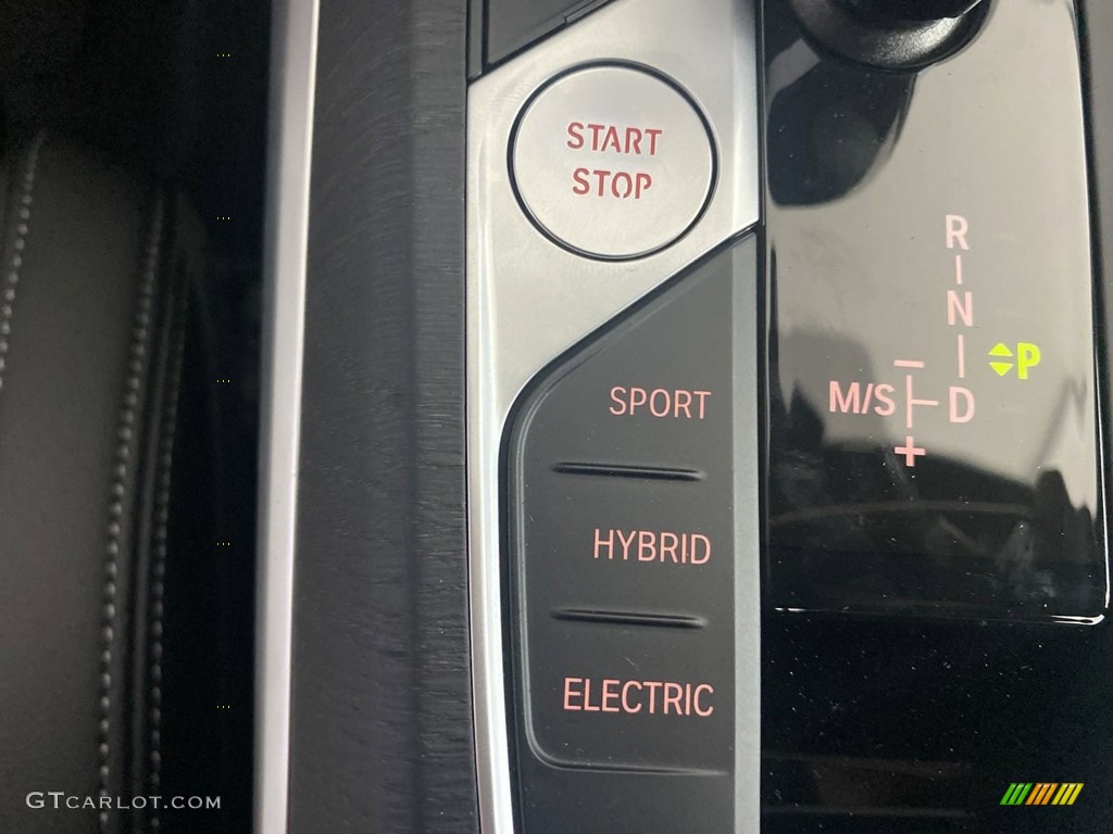 2022 3 Series 330e Sedan - Mineral White Metallic / Black photo #23
