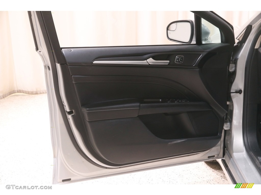 2018 Ford Fusion Titanium AWD Door Panel Photos