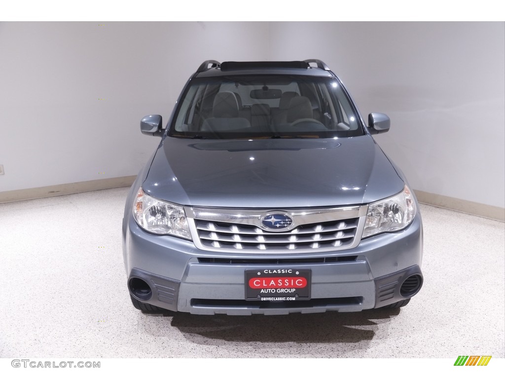 2013 Forester 2.5 X Premium - Sage Green Metallic / Platinum photo #2