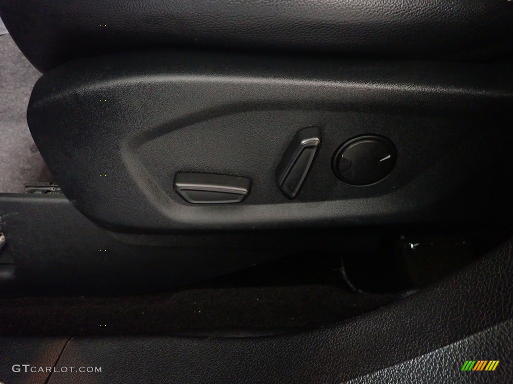 2019 Explorer Limited 4WD - Blue Metallic / Medium Black photo #26