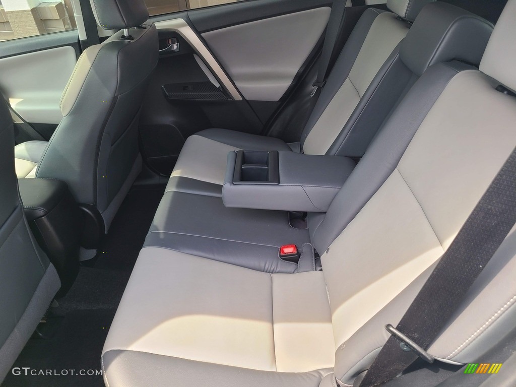 2015 RAV4 Limited AWD - Blizzard Pearl / Ash photo #36