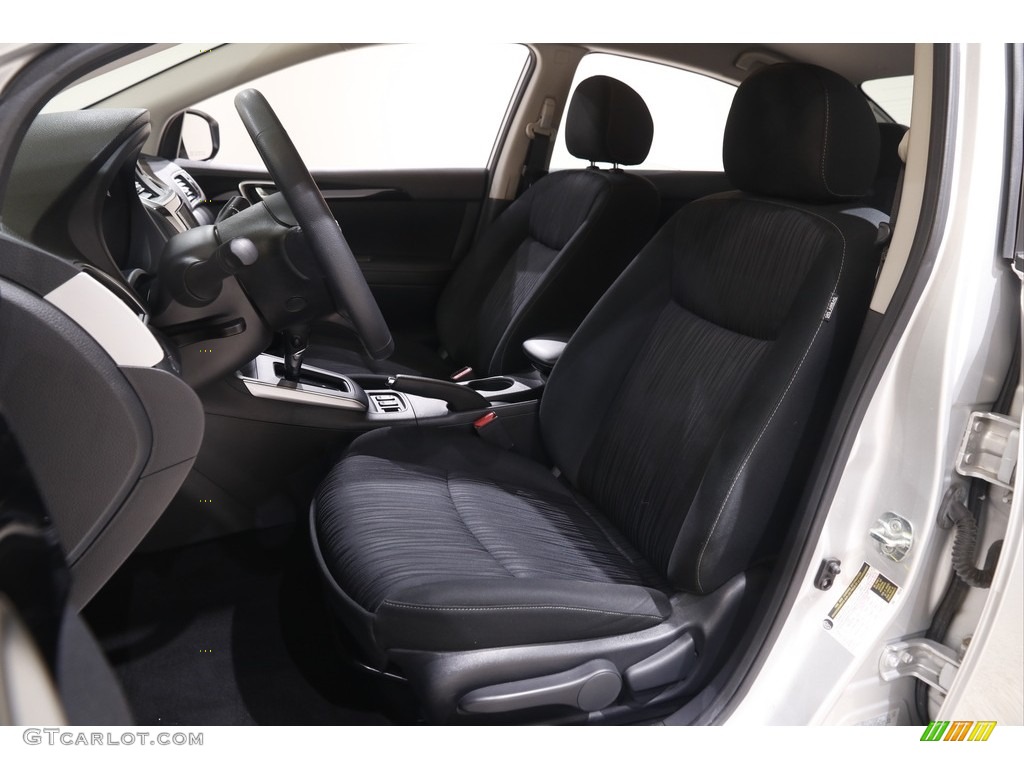 2019 Sentra SV - Brilliant Silver Metallic / Charcoal photo #5