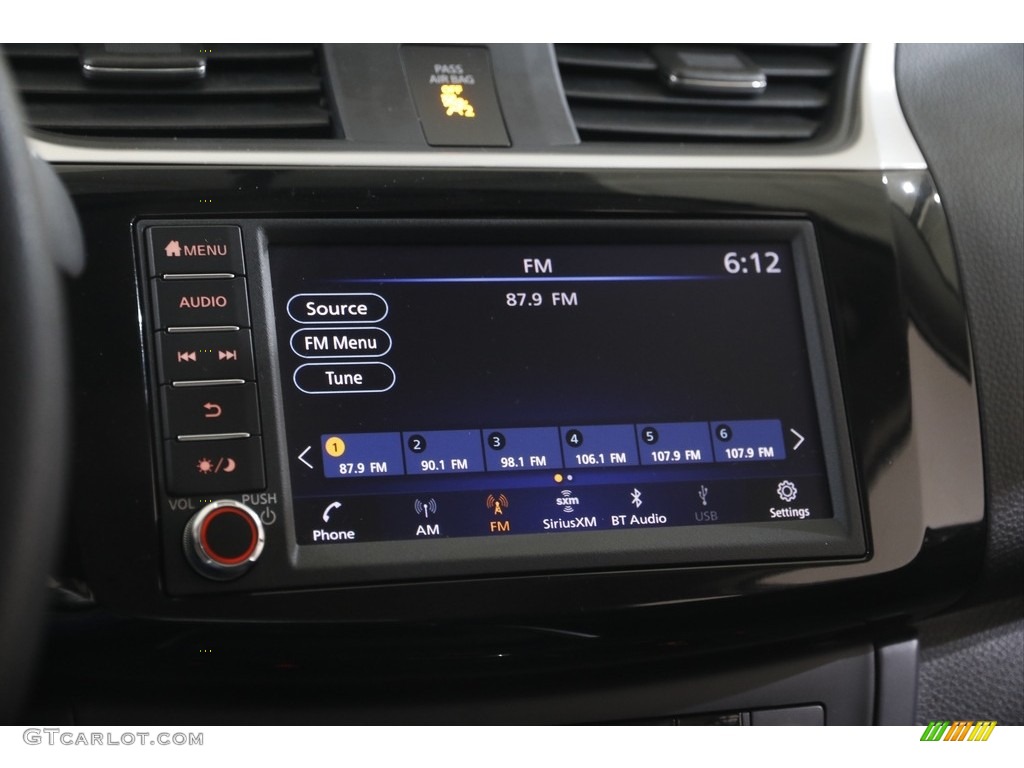 2019 Sentra SV - Brilliant Silver Metallic / Charcoal photo #10