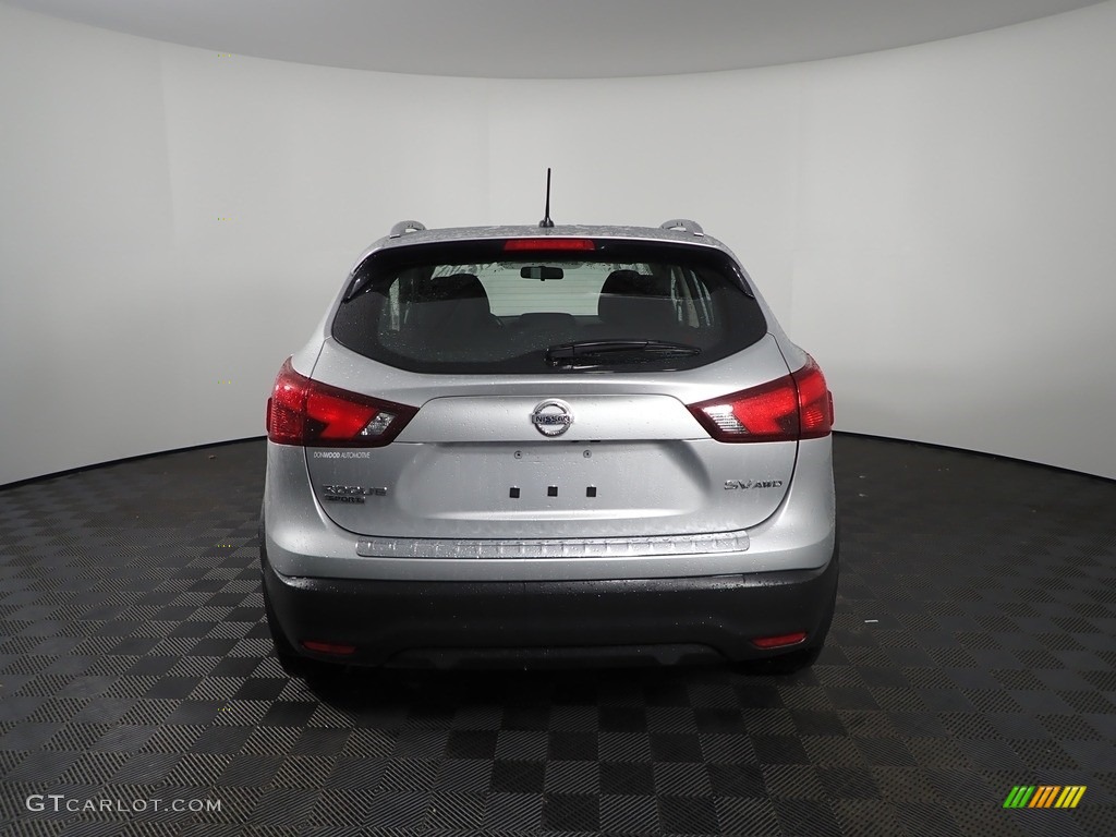 2017 Rogue Sport SV AWD - Brilliant Silver / Charcoal photo #8
