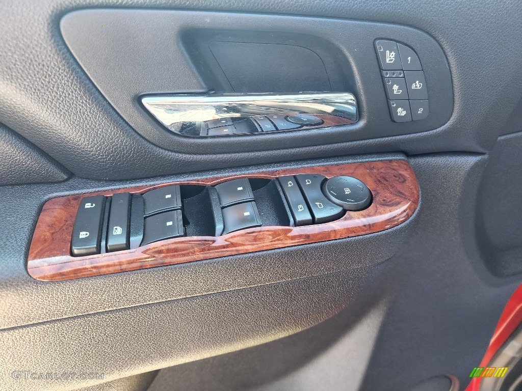 2010 Avalanche LTZ 4x4 - Victory Red / Ebony photo #10