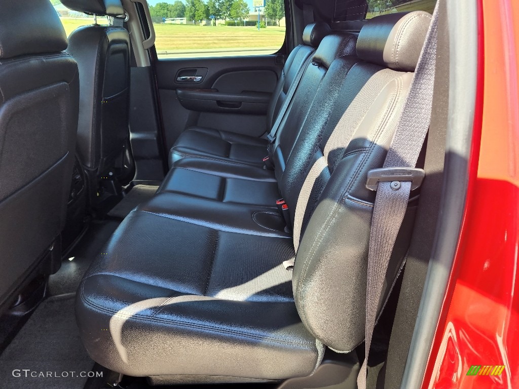 2010 Avalanche LTZ 4x4 - Victory Red / Ebony photo #20