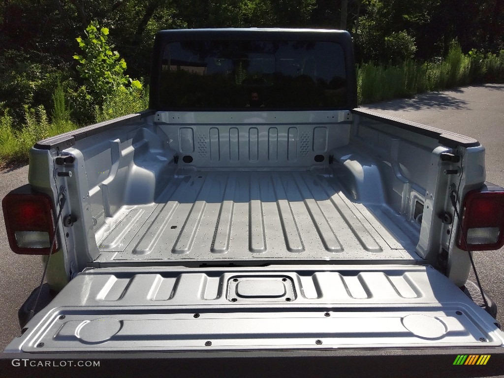 2022 Gladiator Willys 4x4 - Silver Zynith / Black photo #8