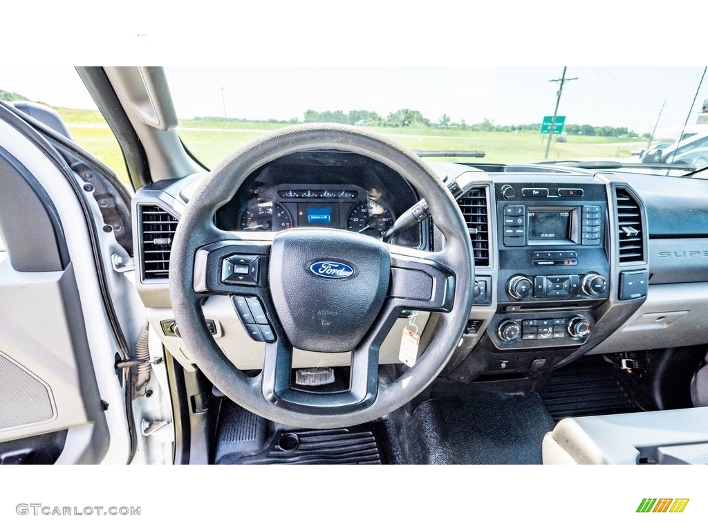 2018 Ford F350 Super Duty XL Crew Cab 4x4 Dashboard Photos