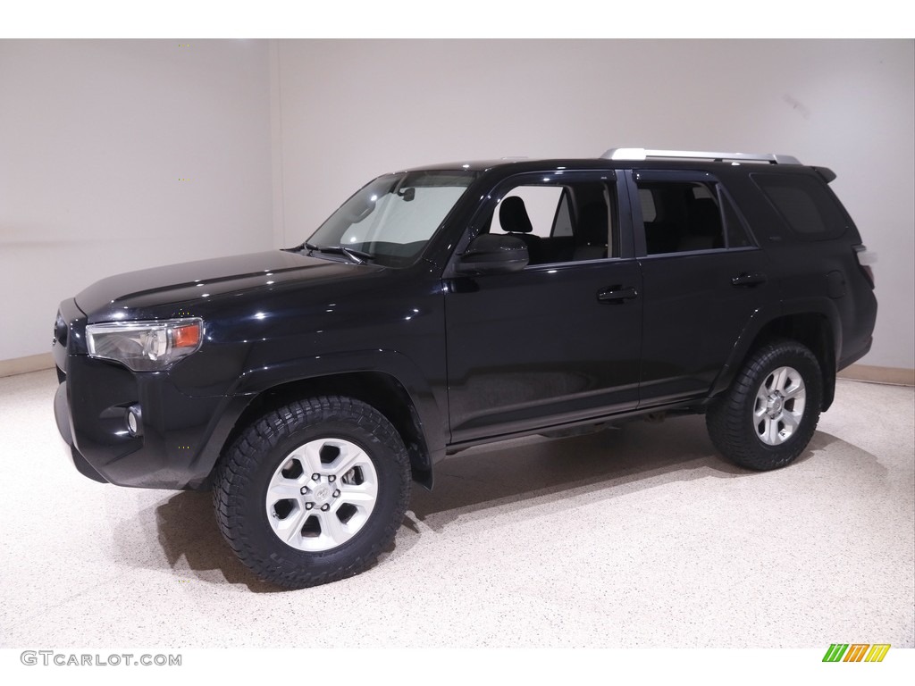 2015 4Runner SR5 4x4 - Attitude Black / Black photo #3