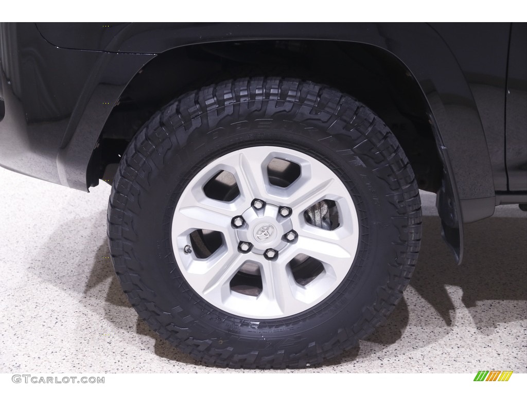 2015 4Runner SR5 4x4 - Attitude Black / Black photo #21