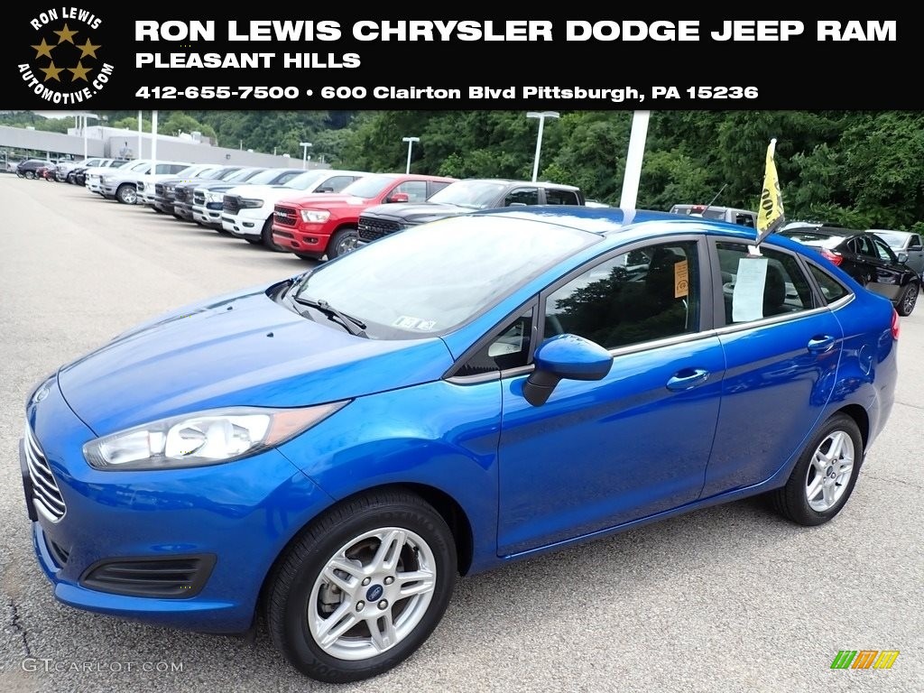 2019 Fiesta SE Sedan - Lightning Blue / Charcoal Black photo #1