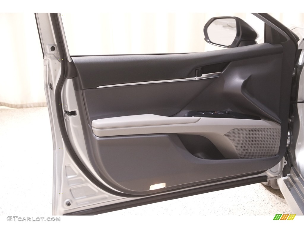 2019 Camry LE - Celestial Silver Metallic / Ash photo #4