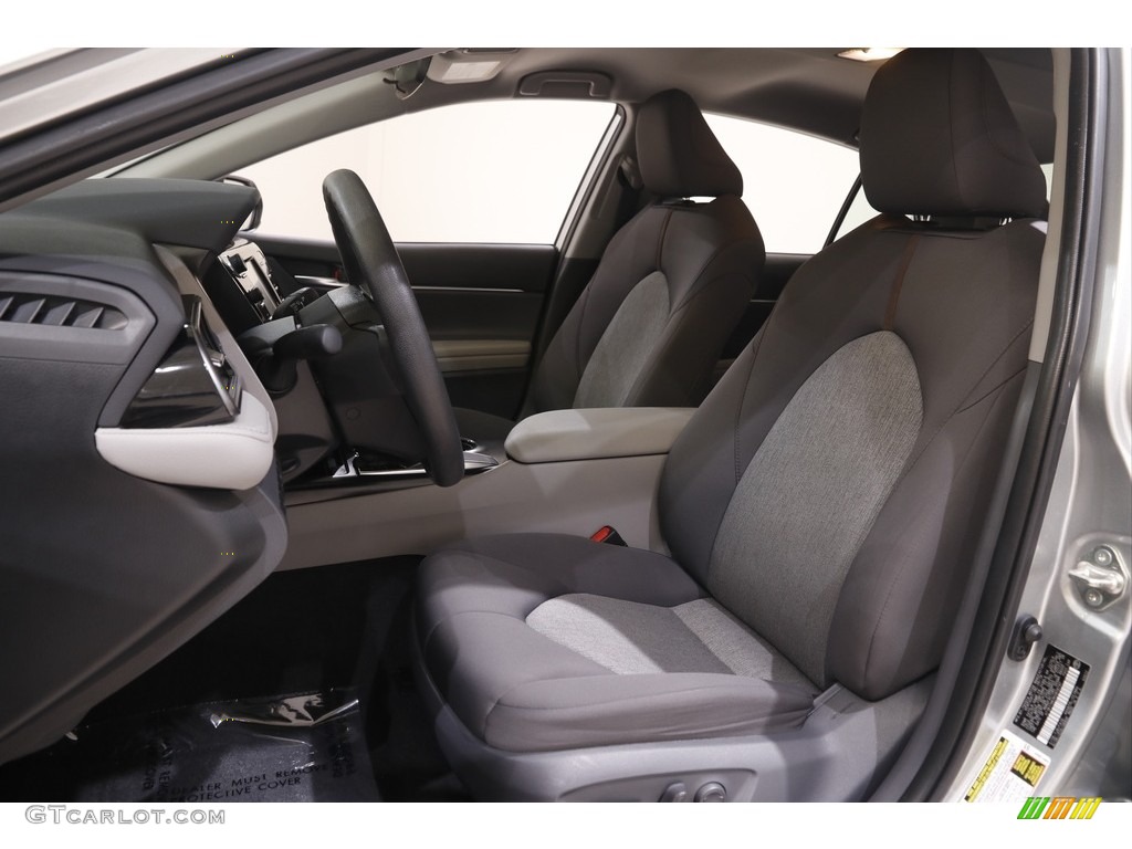 2019 Camry LE - Celestial Silver Metallic / Ash photo #5