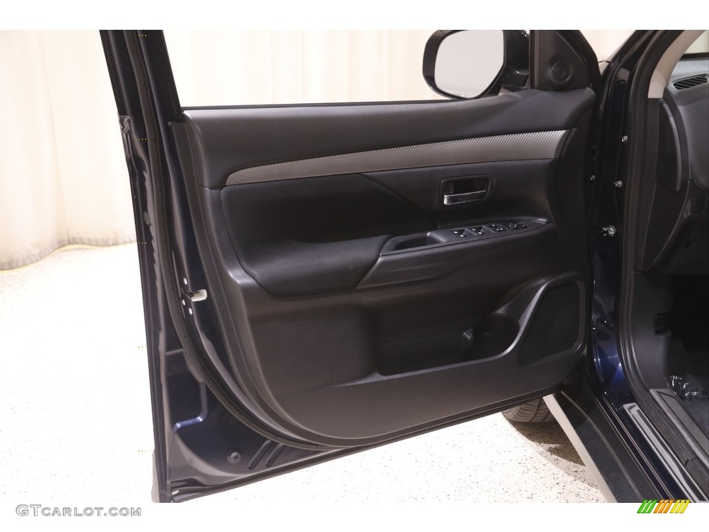 2018 Outlander SE S-AWC - Cosmic Blue Metallic / Black photo #4