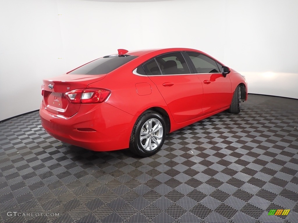 2019 Cruze LT - Red Hot / Black photo #9