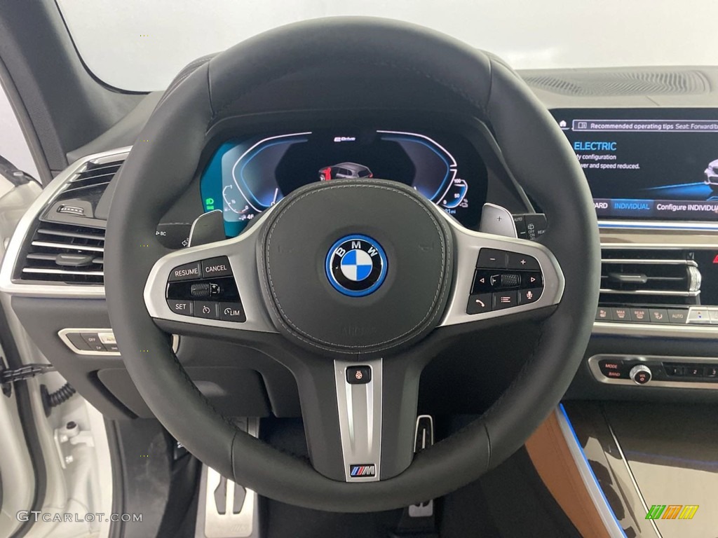 2022 BMW X5 xDrive45e Cognac Steering Wheel Photo #144504552