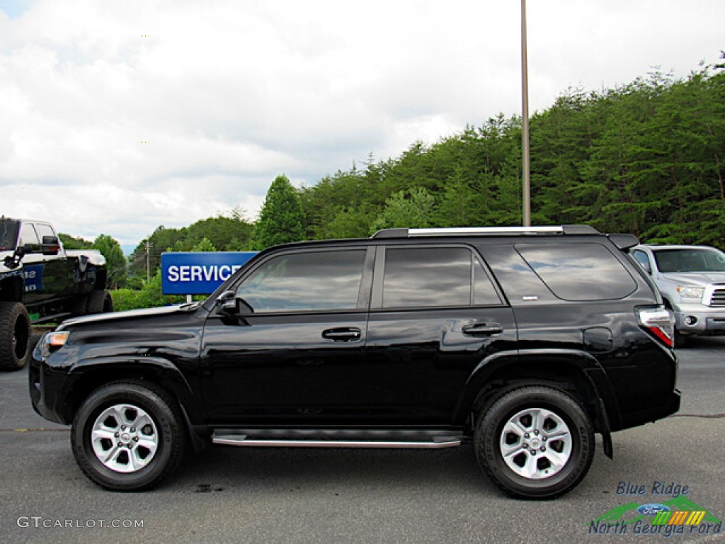 2019 4Runner SR5 4x4 - Midnight Black metallic / Sand Beige photo #2