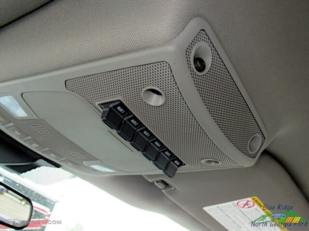 2021 F250 Super Duty XLT Crew Cab 4x4 - Iconic Silver / Medium Earth Gray photo #24