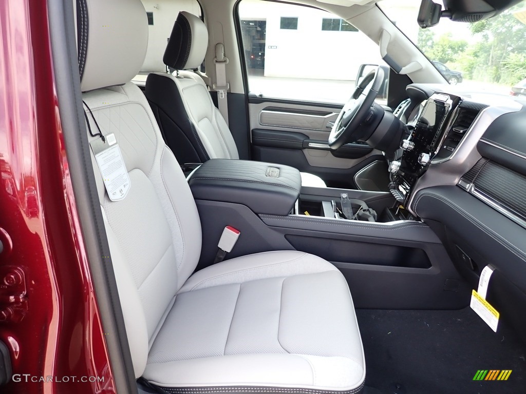 Indigo/Sea Salt Interior 2022 Ram 1500 Limited Crew Cab 4x4 Photo #144507576