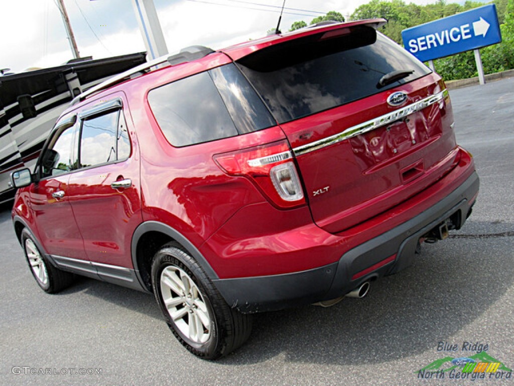 2015 Explorer XLT 4WD - Ruby Red / Medium Light Stone photo #28